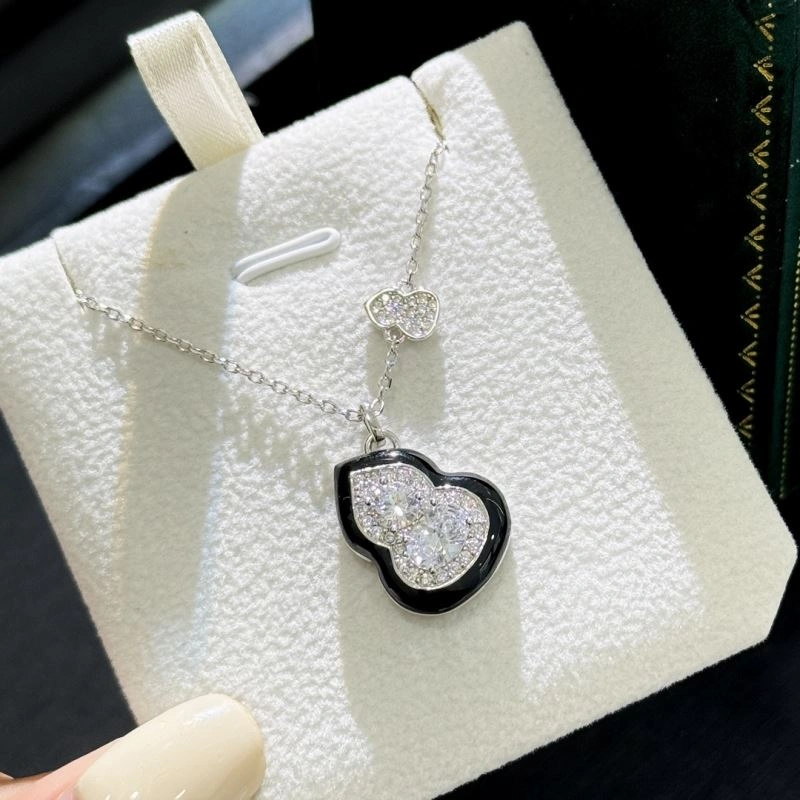 Qeelin Necklaces SportInspired 213378