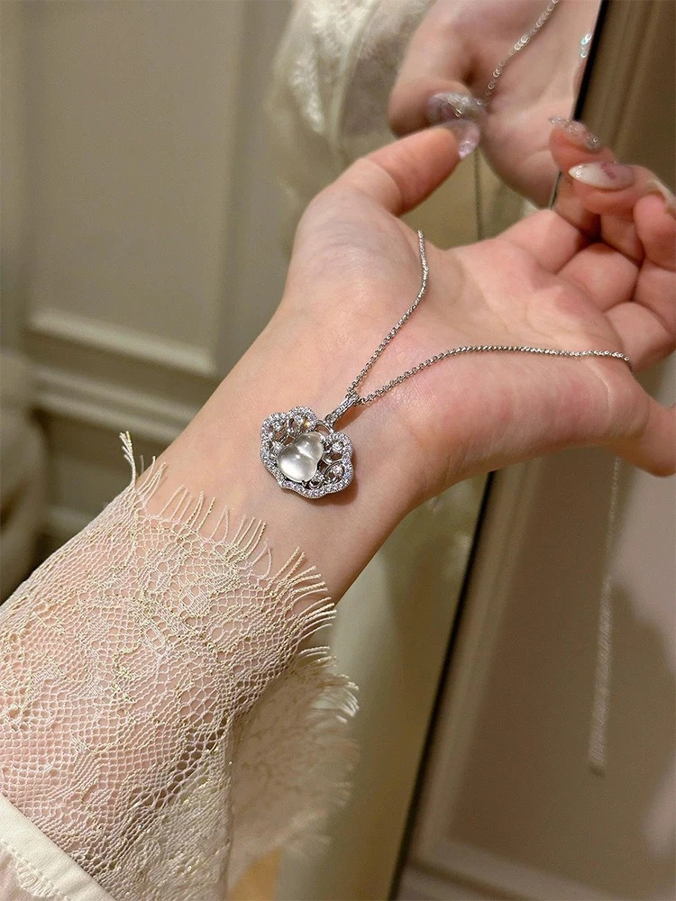 Qeelin Necklaces SmoothTexture 213381