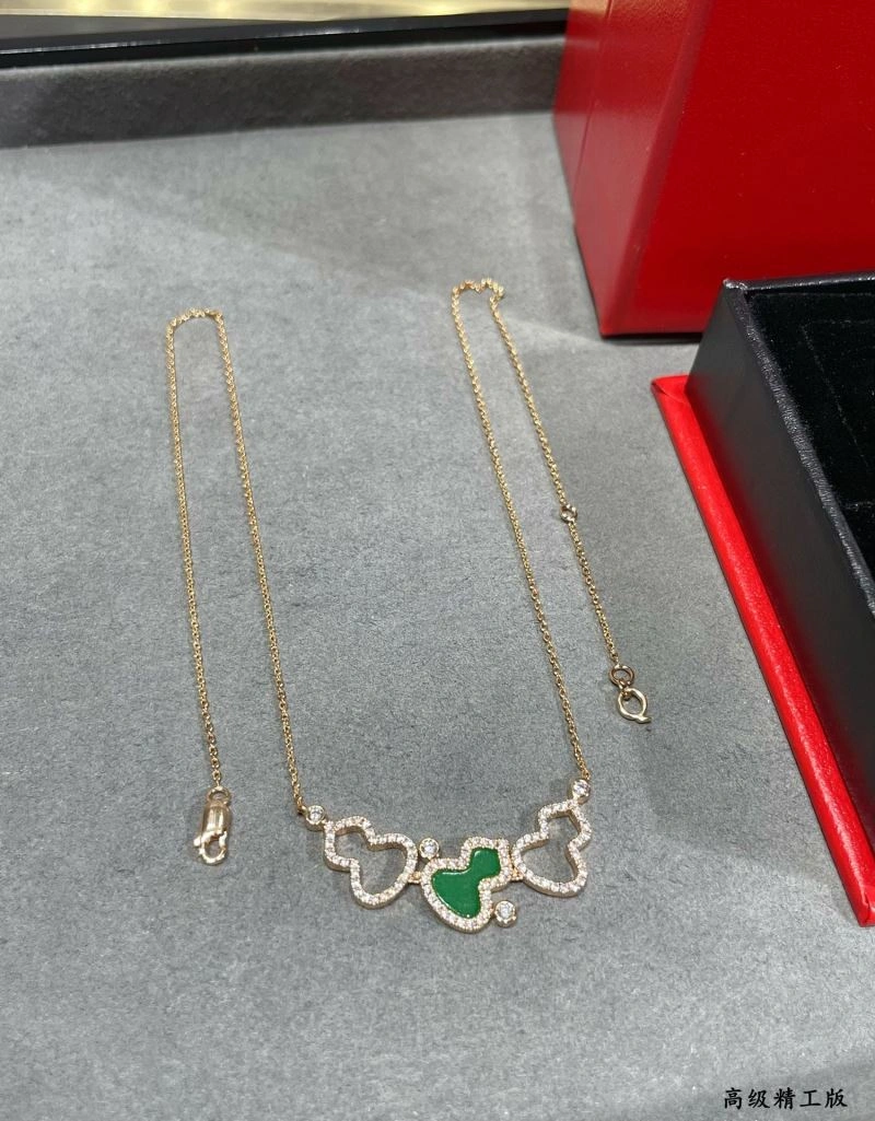 Qeelin Necklaces Premium 214467
