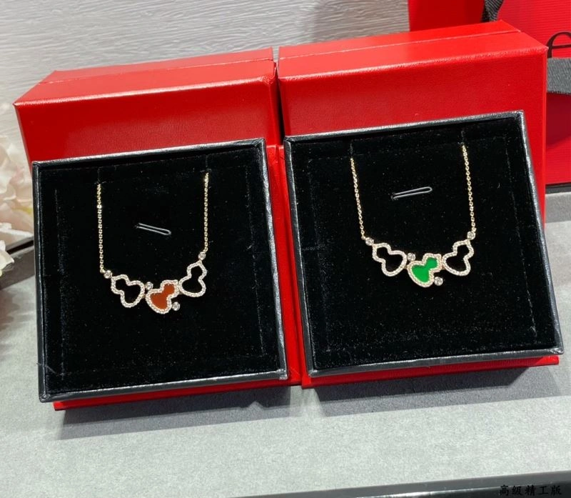 Qeelin Necklaces Premium 214467