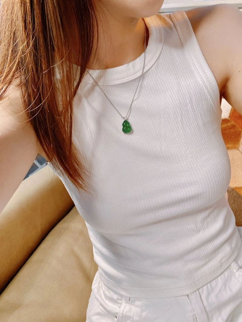 Qeelin Necklaces ModernLook 214470