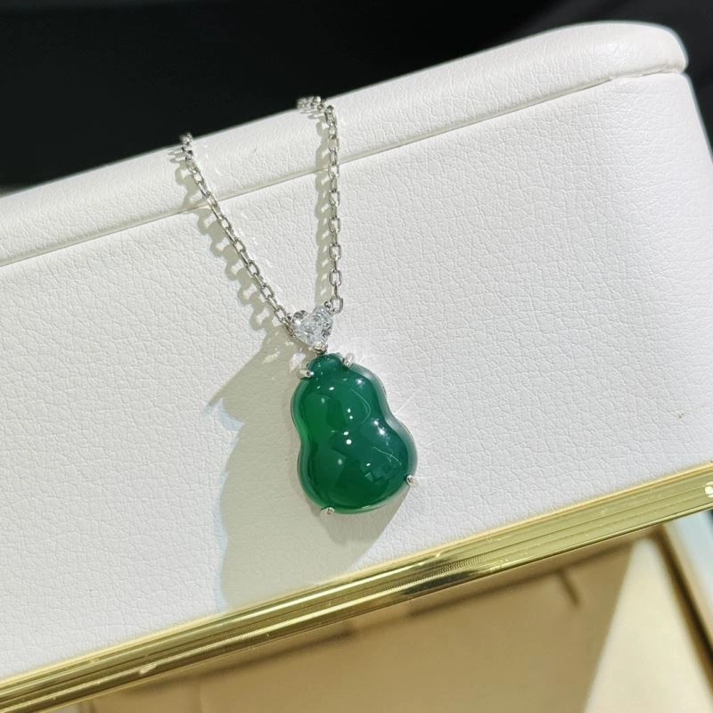 Qeelin Necklaces ModernLook 214470
