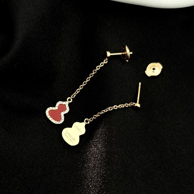 FastDry Qeelin Necklaces 214471