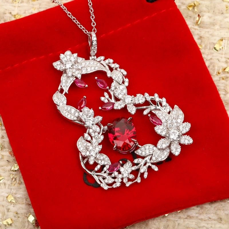 Unique Qeelin Necklaces 214119
