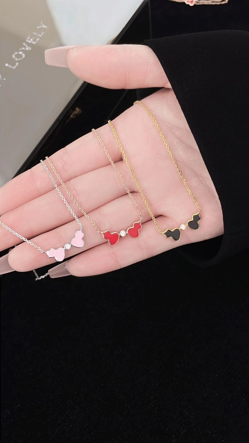 SmoothTexture Qeelin Necklaces 214138