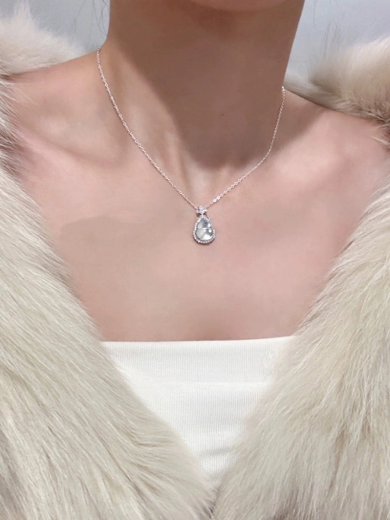 Qeelin Necklaces Trendy 214113