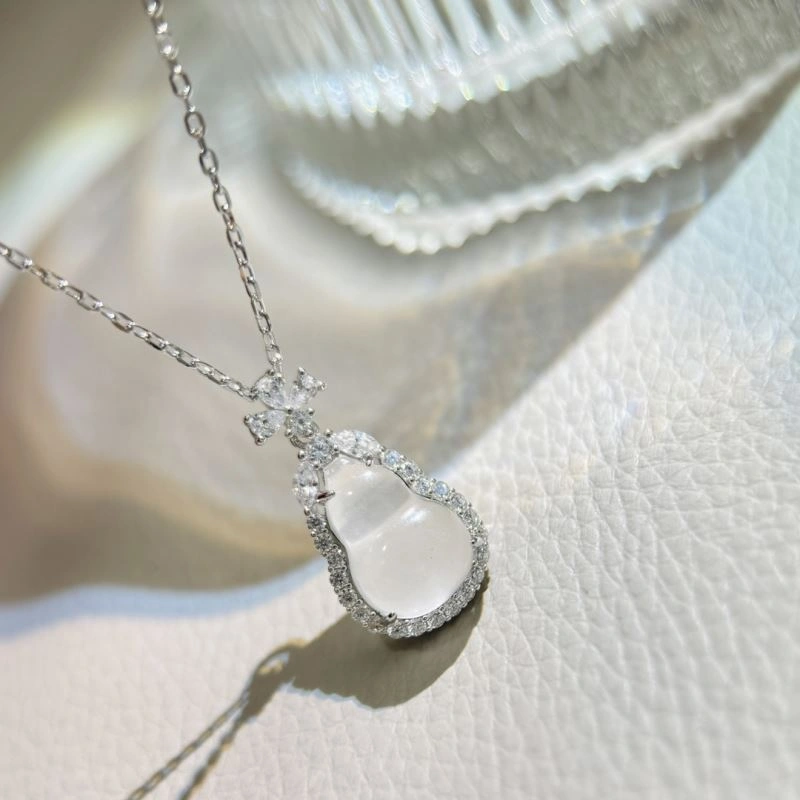 Qeelin Necklaces Trendy 214113
