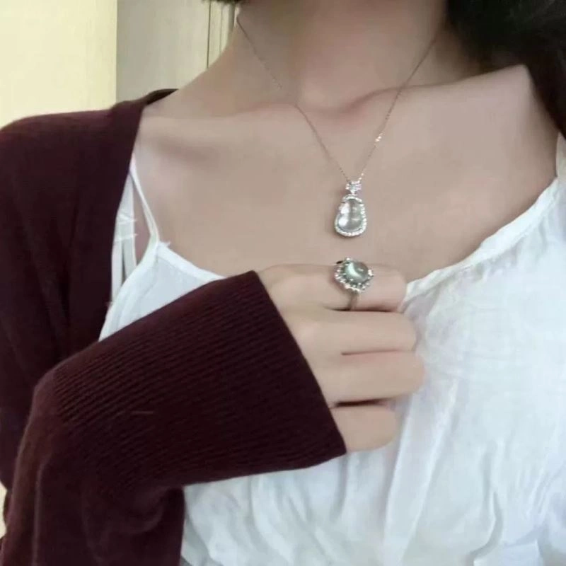 Qeelin Necklaces Trendy 214113