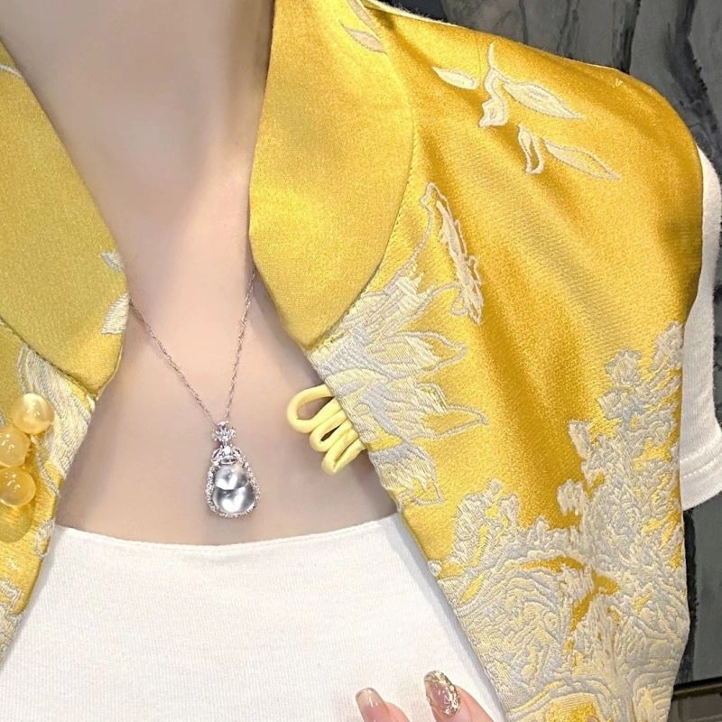 Qeelin Necklaces Trendy 214113
