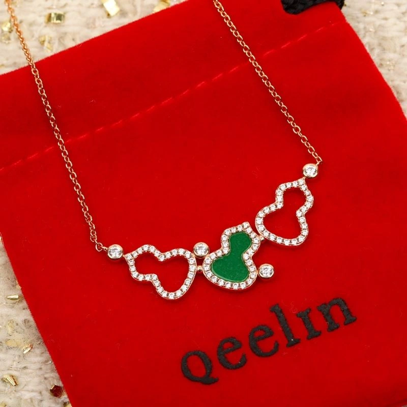 Sophisticated Qeelin Necklaces 214112