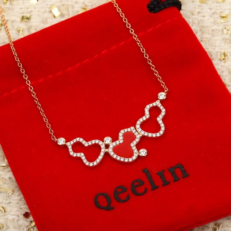 Sophisticated Qeelin Necklaces 214112