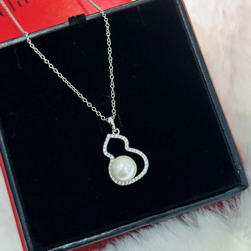 Affordable Qeelin Necklaces 212851