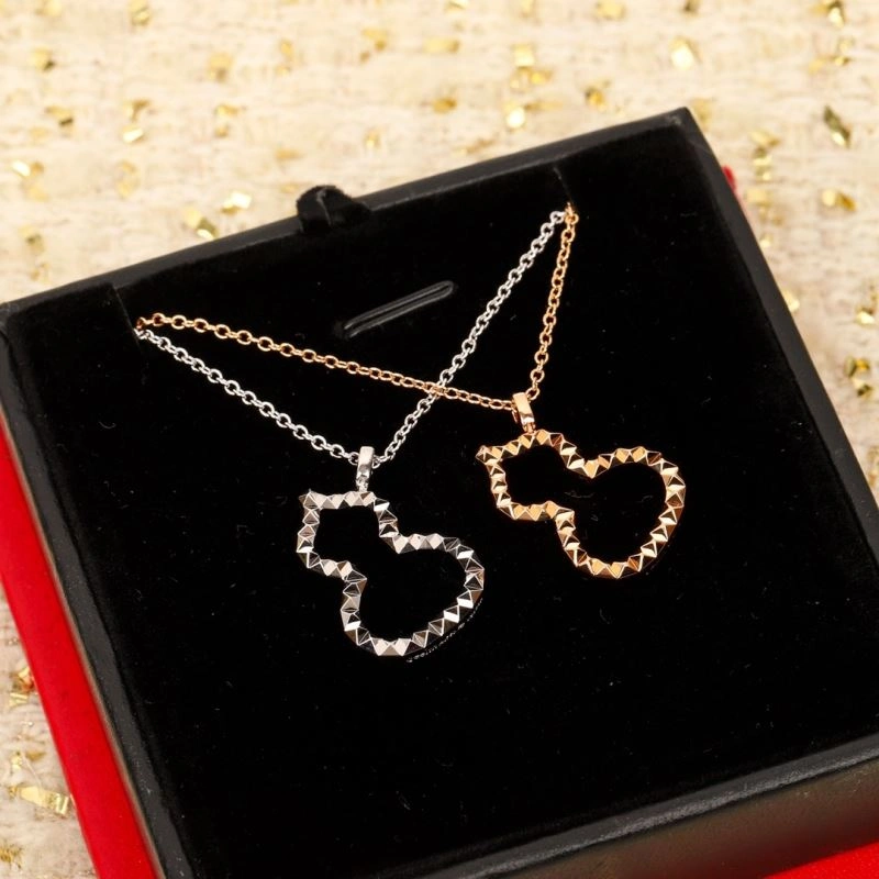 Seasonal Qeelin Necklaces 212835