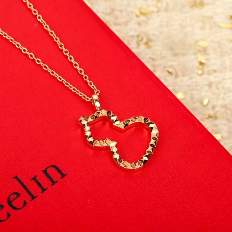 Seasonal Qeelin Necklaces 212835