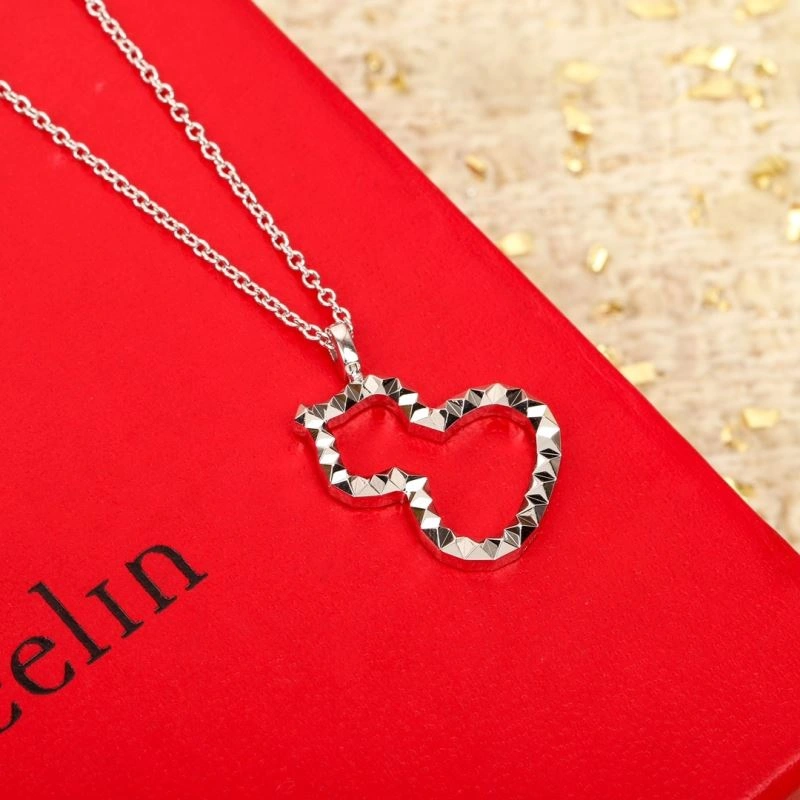 Seasonal Qeelin Necklaces 212835