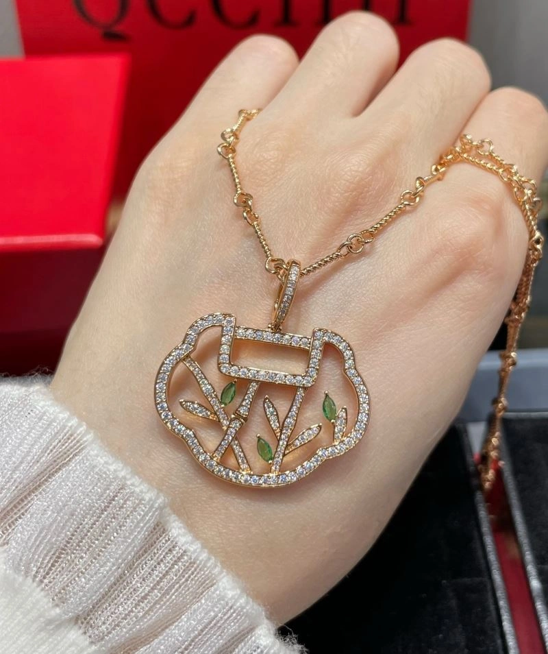Qeelin Necklaces TimelessDesign 211702