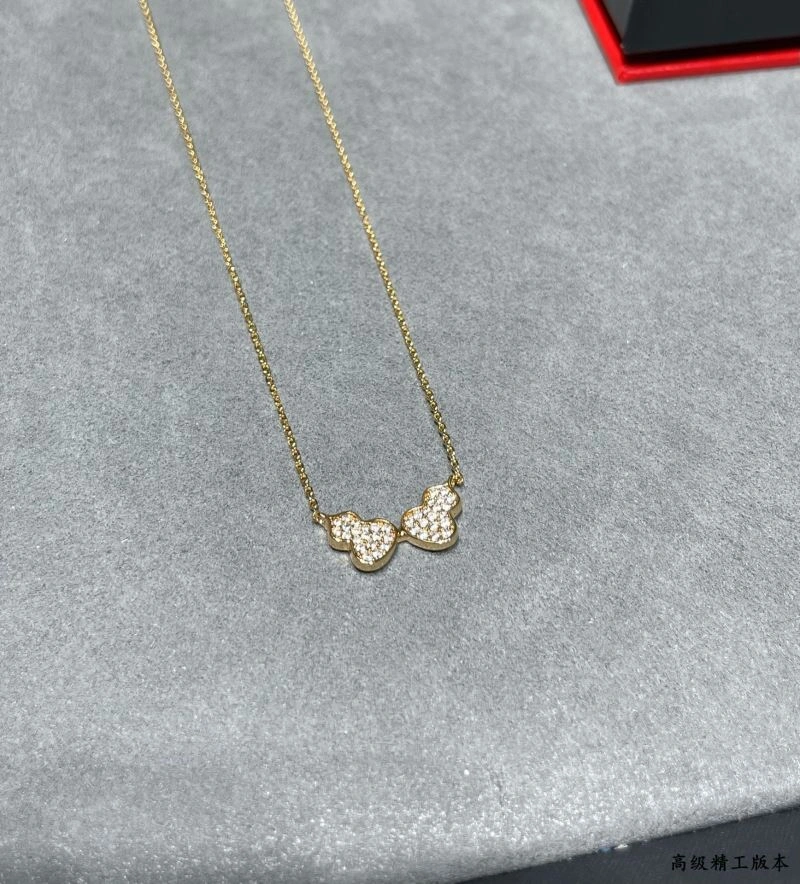 Resilient Qeelin Necklaces 211703