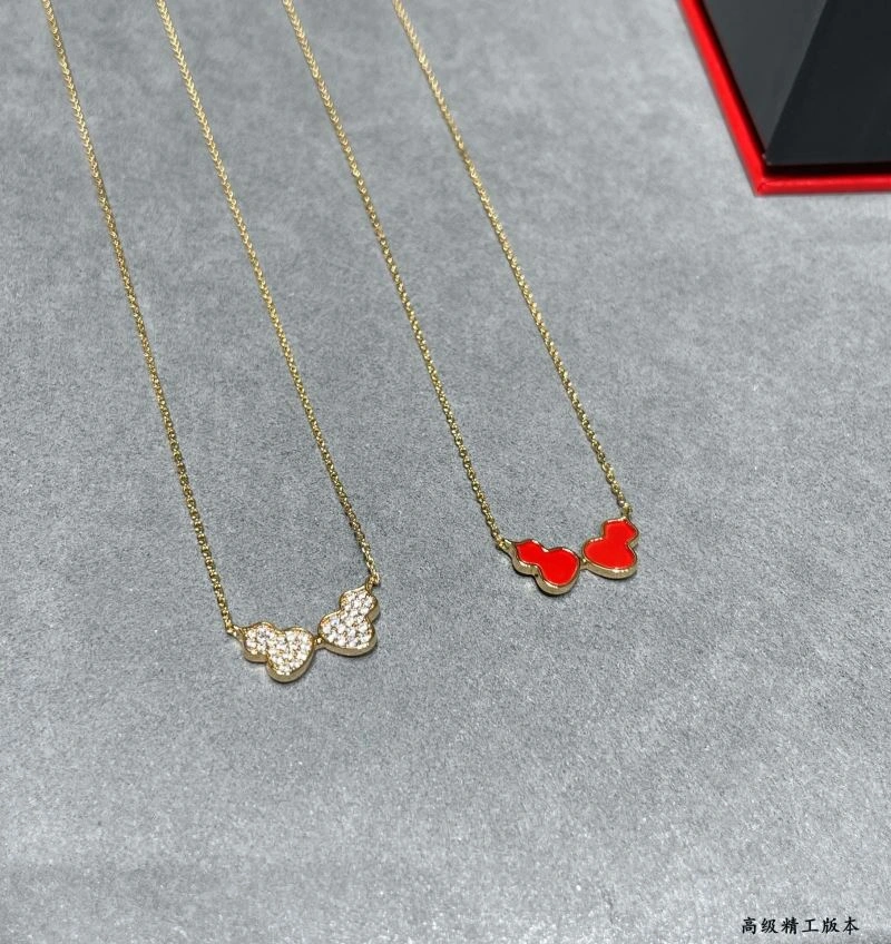 Resilient Qeelin Necklaces 211703