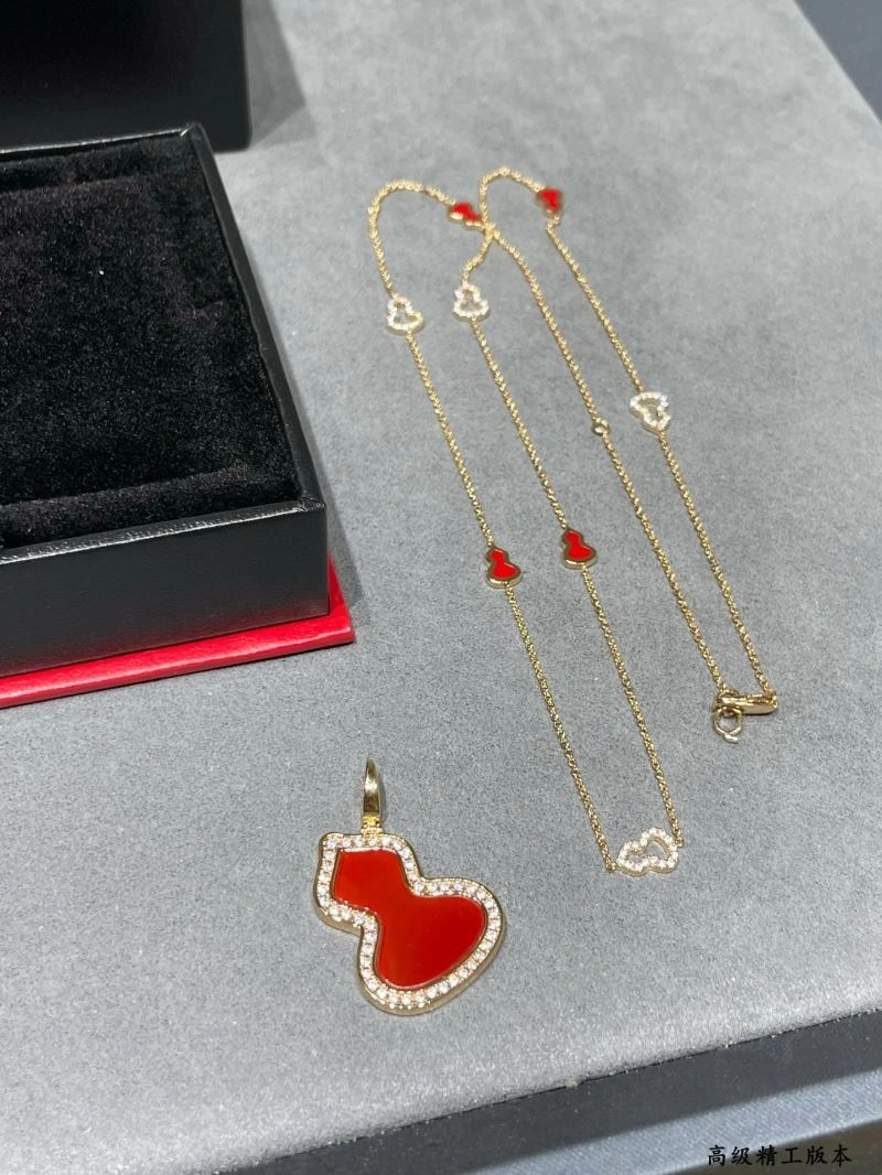 Qeelin Necklaces Sleek 211701