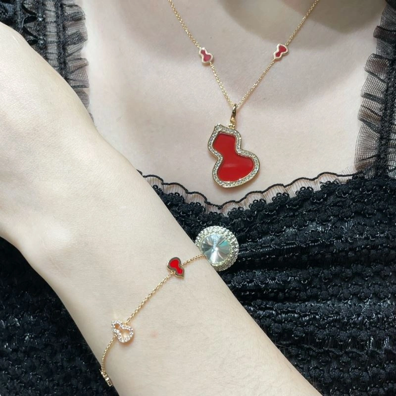 Qeelin Necklaces Resilient 211698