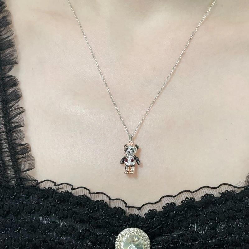 Chic Qeelin Necklaces 211686
