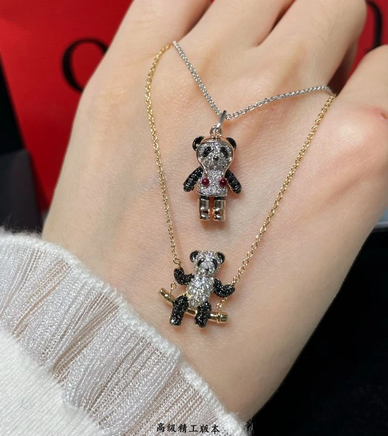 Chic Qeelin Necklaces 211686