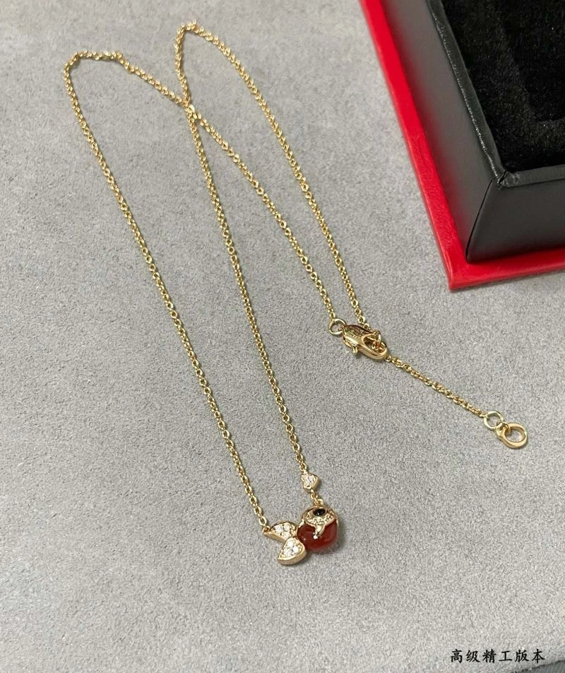 Chic Qeelin Necklaces 211683
