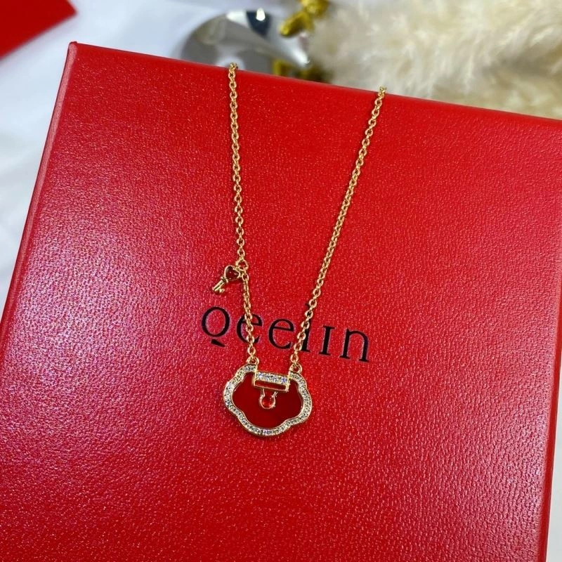 ZipUp Qeelin Necklaces 211688