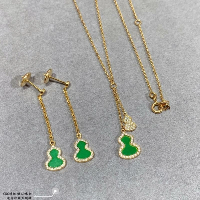 Qeelin Necklaces EyeCatching 211697