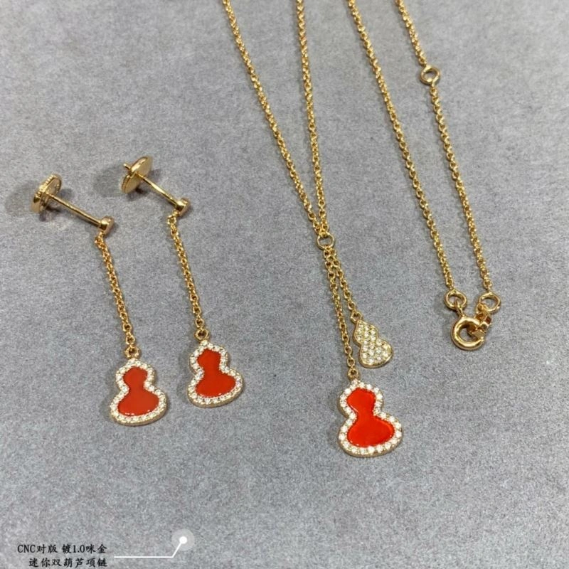 Qeelin Necklaces EyeCatching 211697