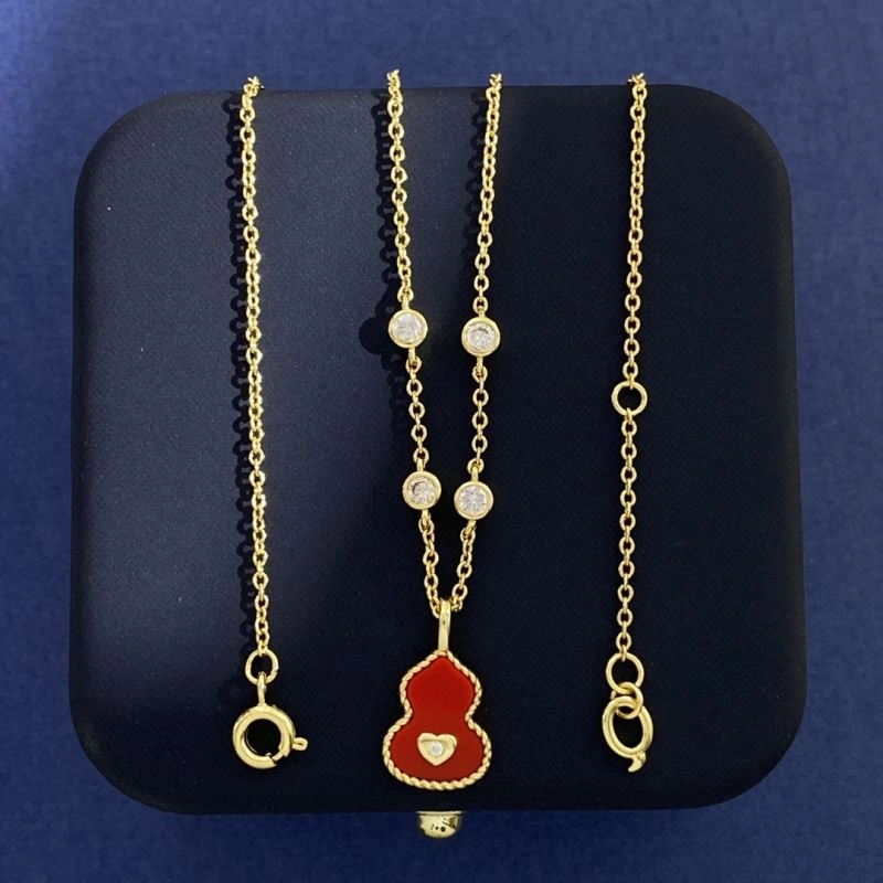 Qeelin Necklaces SunProtective 211687