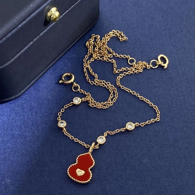 Qeelin Necklaces SunProtective 211687