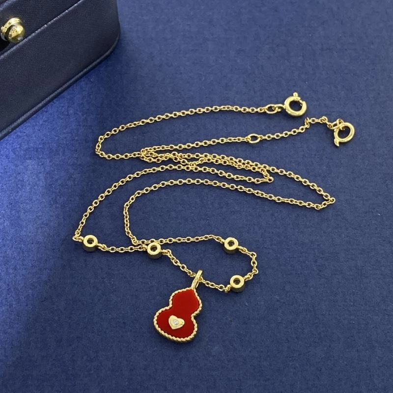 Qeelin Necklaces SunProtective 211687