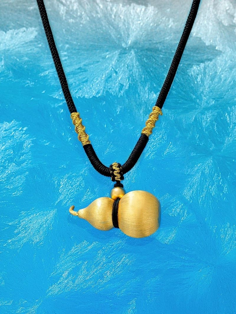 Tailored Qeelin Necklaces 211681