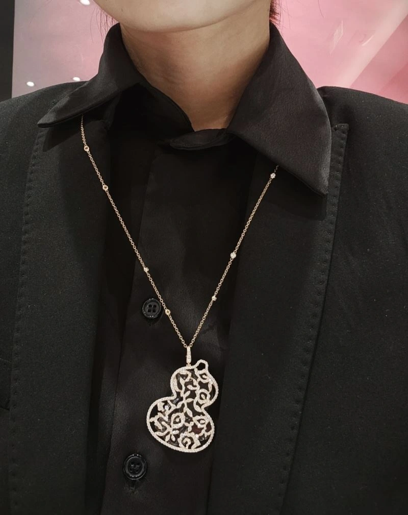 GoAnywhere Qeelin Necklaces 211669