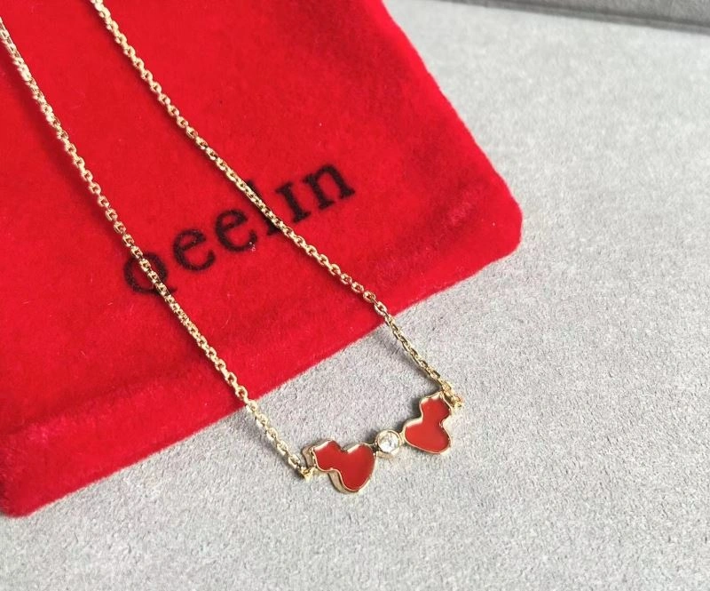 Bold Qeelin Necklaces 211671