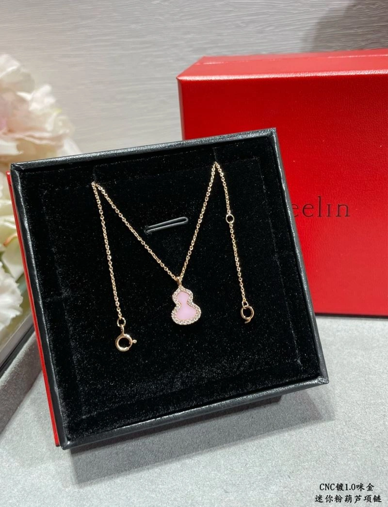 Seasonal Qeelin Necklaces 211108