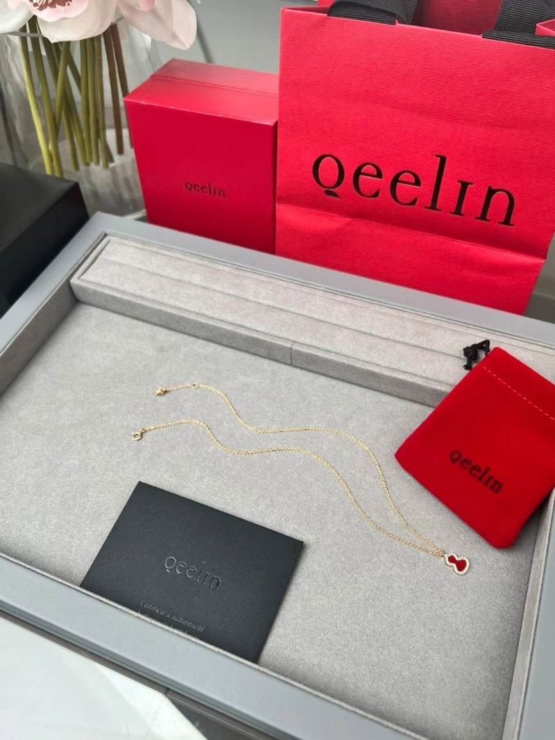 Qeelin Necklaces Effortless 211076