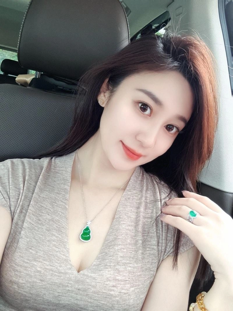 Qeelin Necklaces Premium 211081