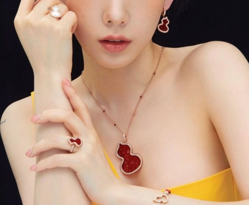 Qeelin Necklaces Bright 211084