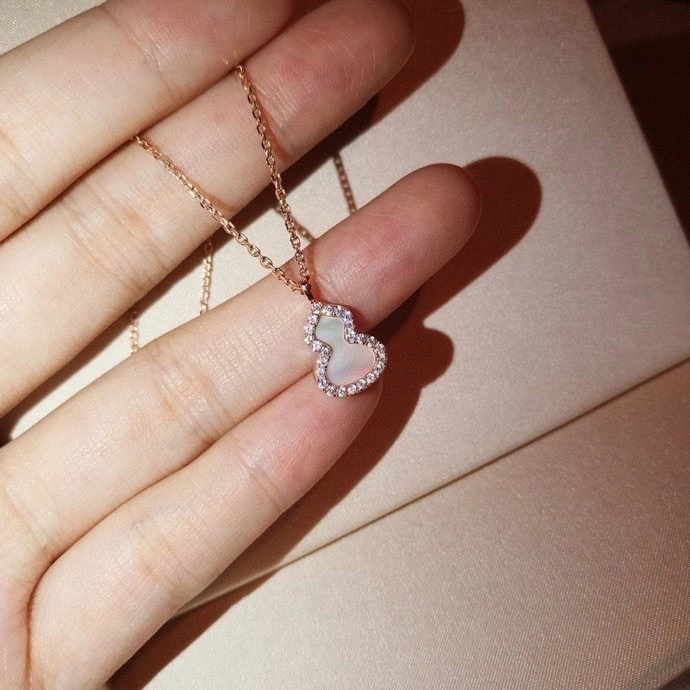 Qeelin Necklaces Affordable 211067
