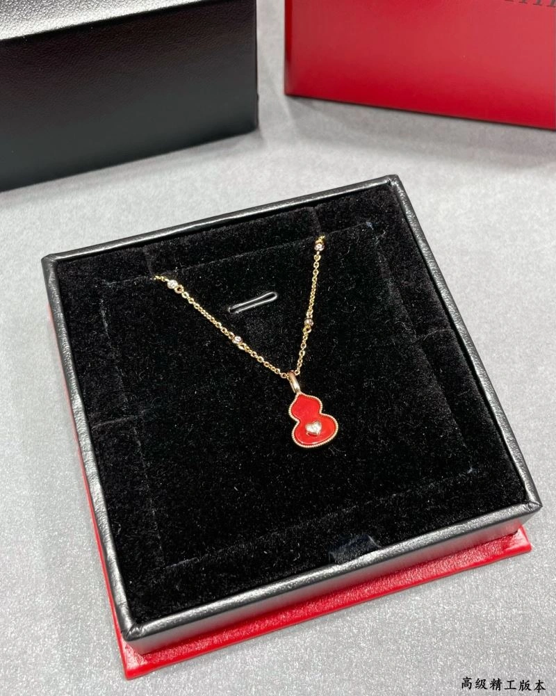 UrbanStyle Qeelin Necklaces 211066