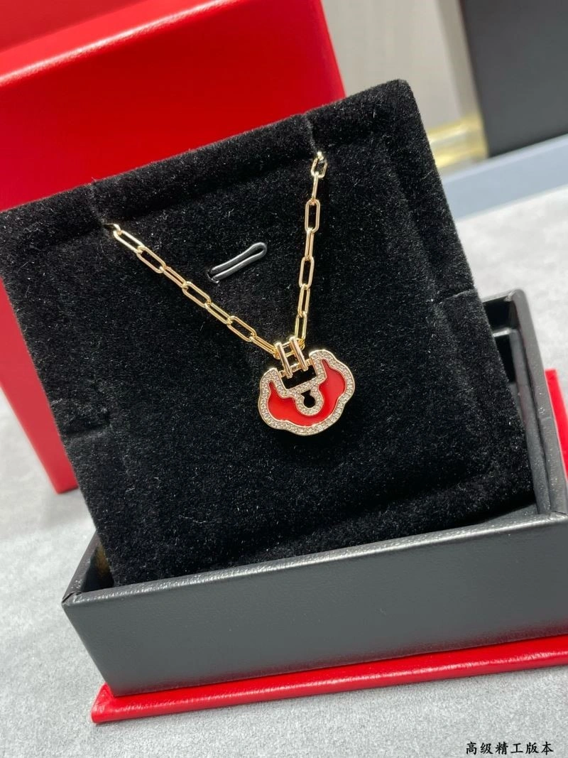 Qeelin Necklaces TechFriendly 210388