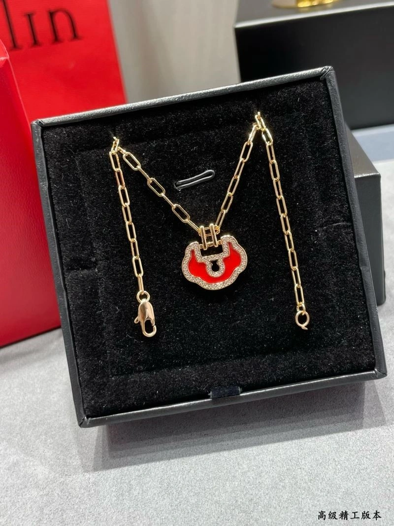 Qeelin Necklaces TechFriendly 210388