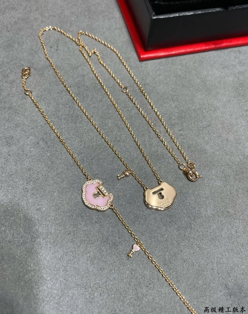 GoodFit Qeelin Necklaces 210381