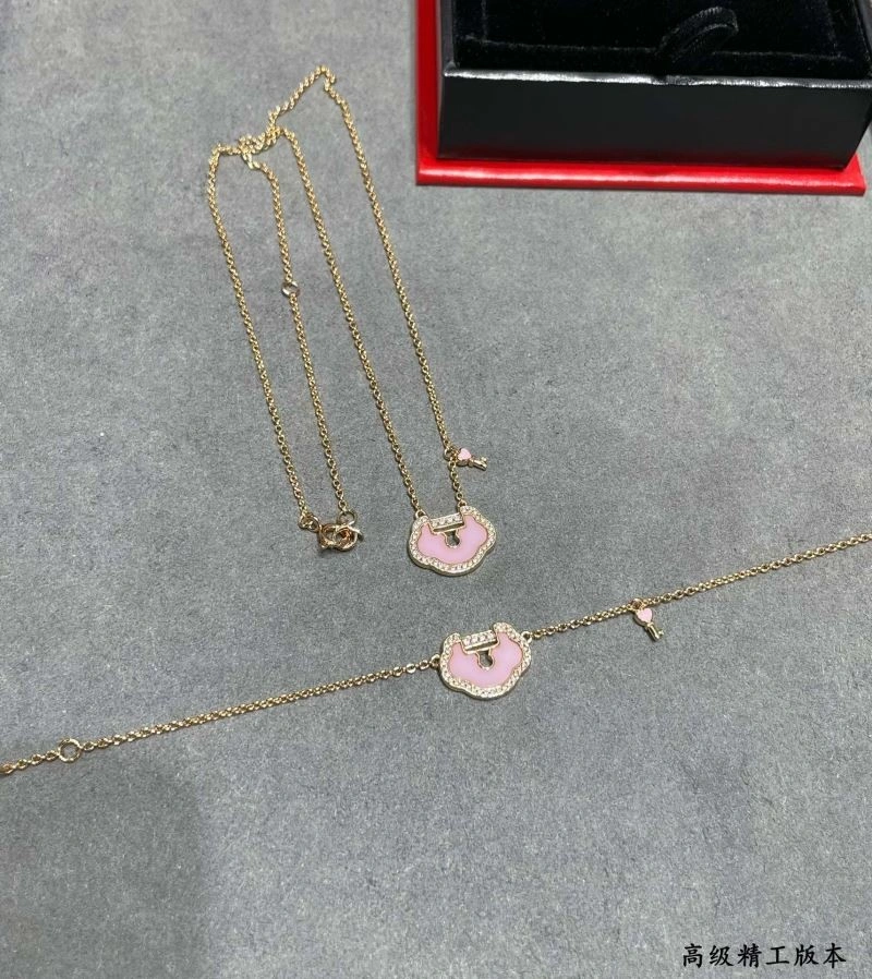 GoodFit Qeelin Necklaces 210381