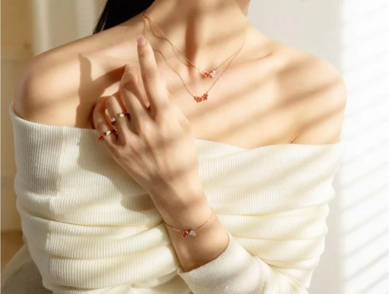 Breathable Qeelin Necklaces 210371