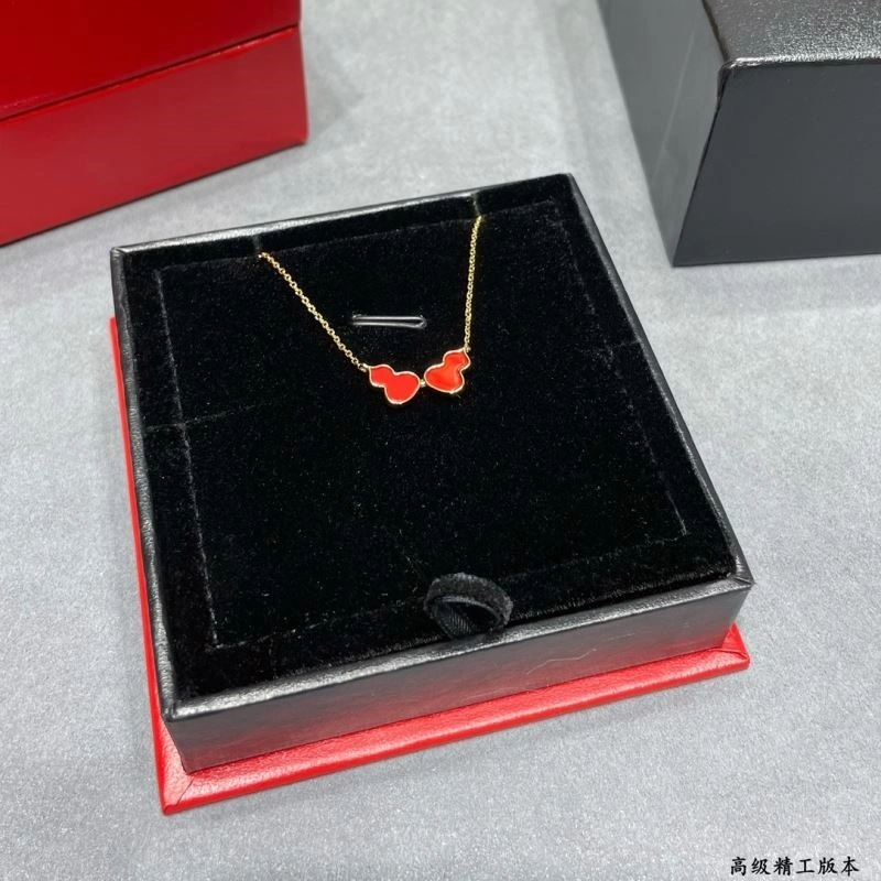 Breathable Qeelin Necklaces 210371