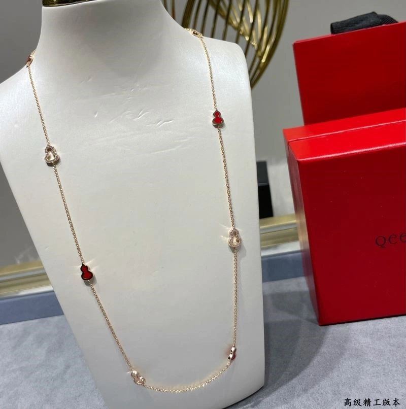 FreshLook Qeelin Necklaces 210363