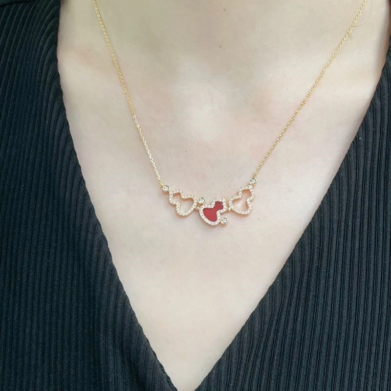 Tailored Qeelin Necklaces 210357